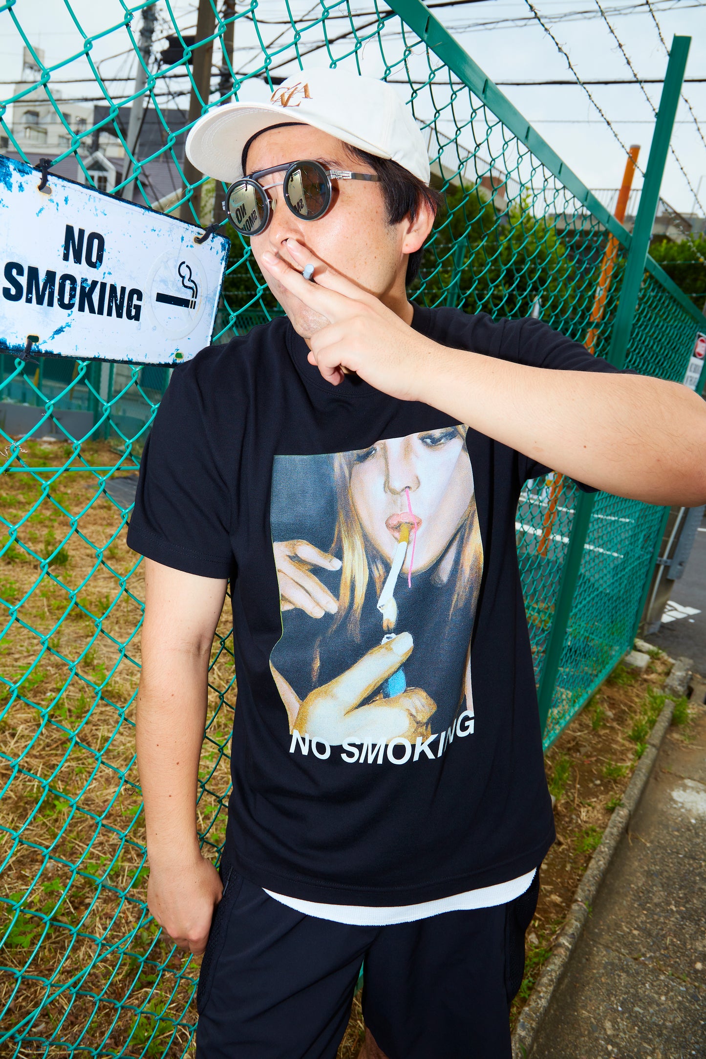 【buggy】T-SHIRT smoking1