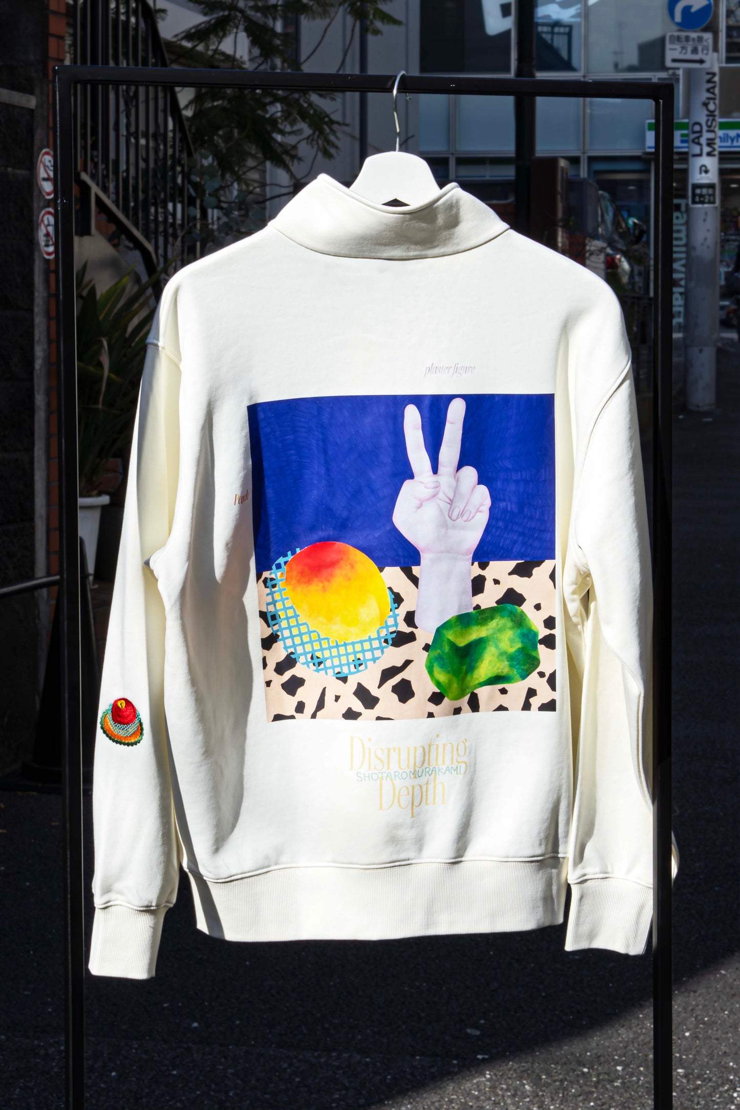 【村上正太郎】Half-zip sweatshirt with embroidery